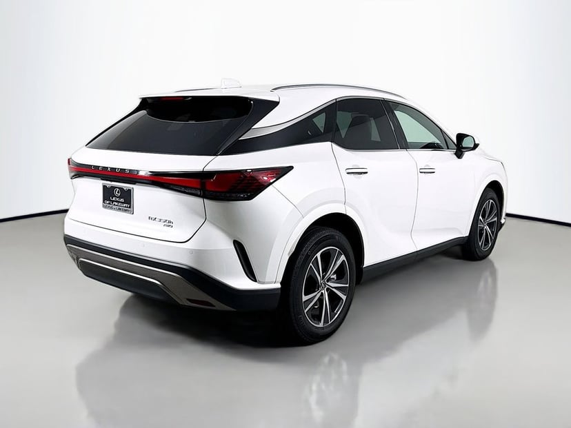2025 Lexus RX - Image 3