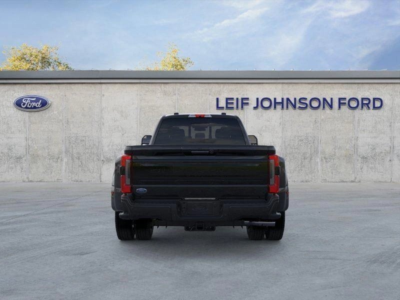 2026 Ford F-450 - Image 3
