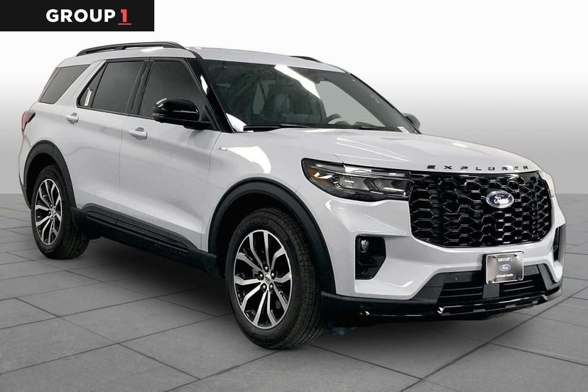 2026 Ford Explorer - Image 2
