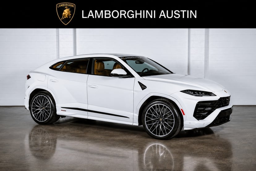 2026 Lamborghini URUS - Image 2