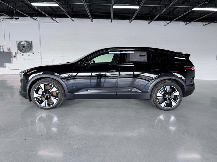 2025 Polestar 3 - Image 2