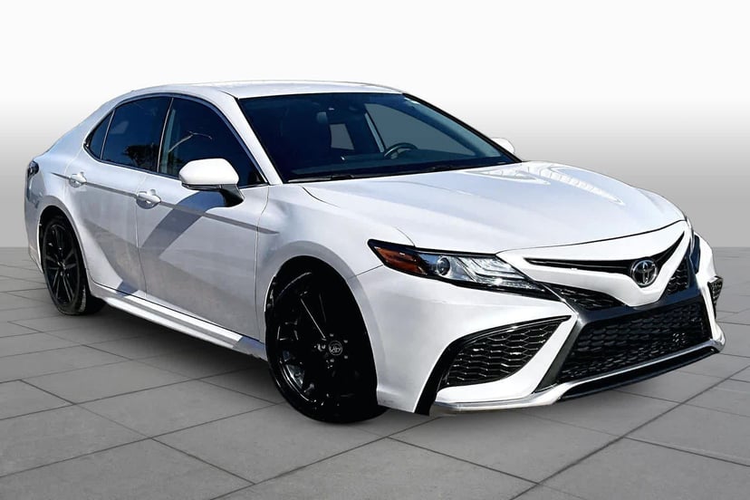 2021 Toyota Camry - Image 3