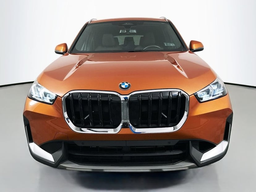 2023 BMW X1 - Image 2