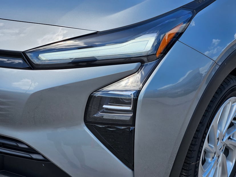 2027 Chevrolet Bolt - Image 3