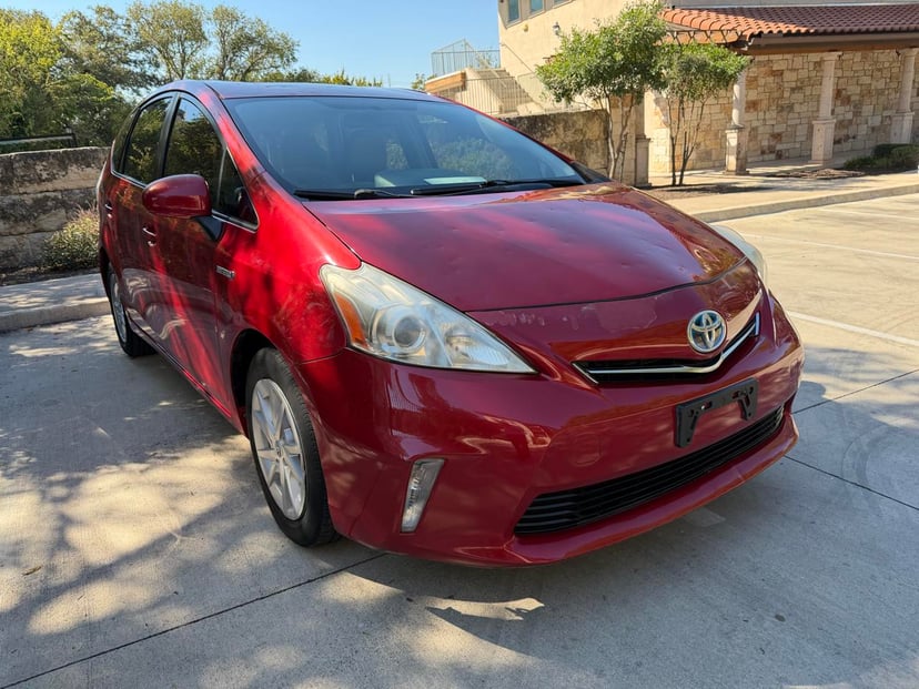 2013 Toyota Prius V - Image 1