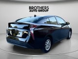 2016 Toyota Prius - Preview 9