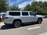 2026 Jeep Grand Wagoneer L - Preview 10