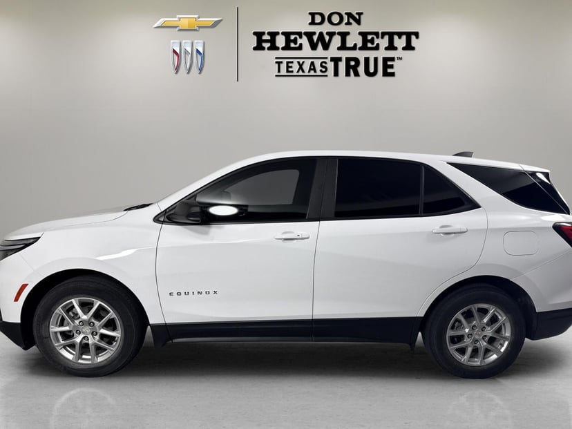 2022 Chevrolet Equinox - Image 2