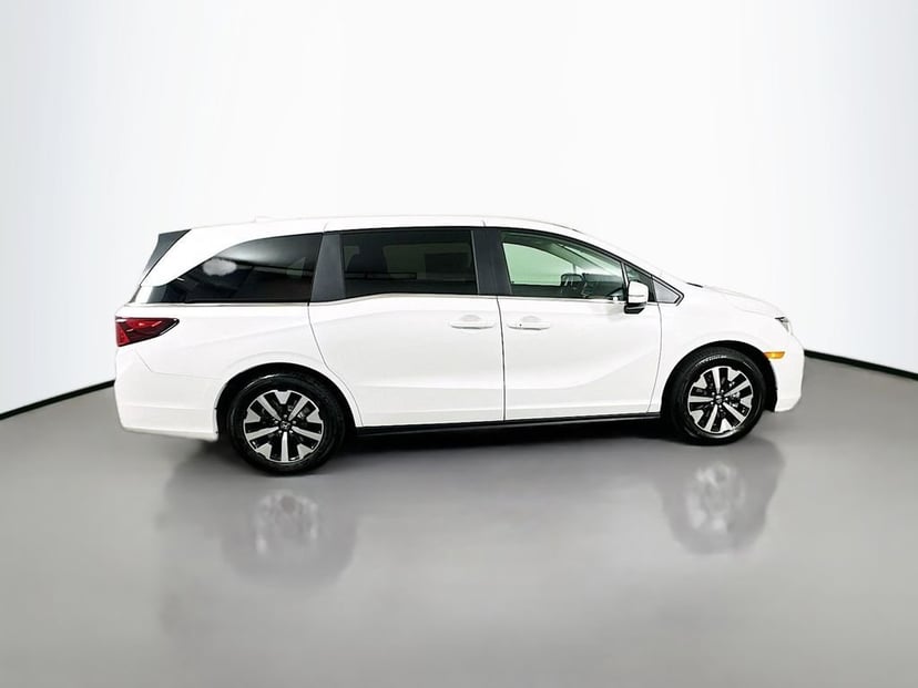 2026 Honda Odyssey - Image 3