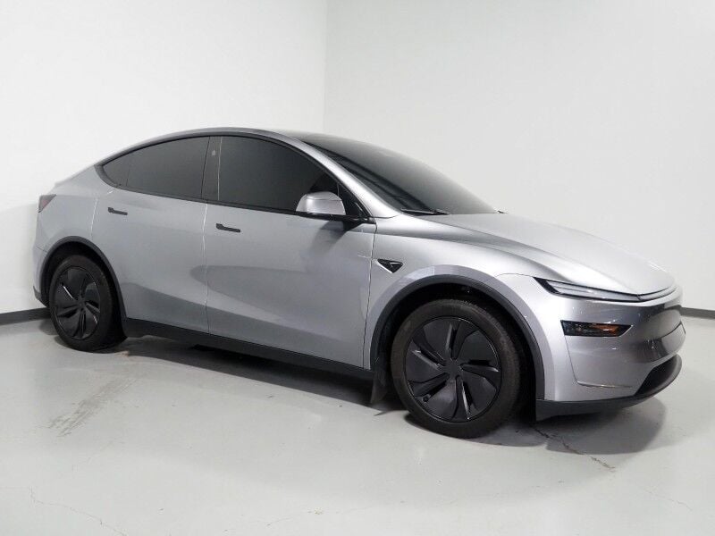 2026 Tesla Model Y Premium RWD - Image 1