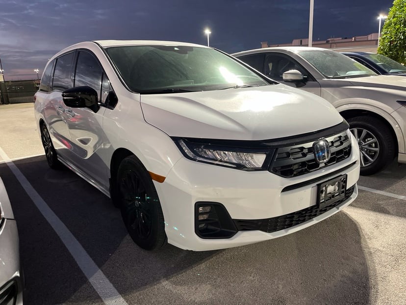2025 Honda Odyssey - Image 1