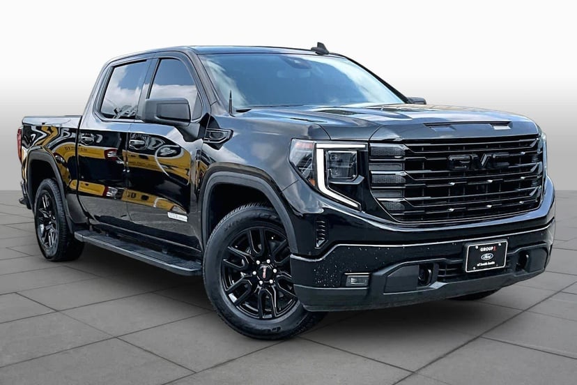 2023 GMC Sierra - Image 2