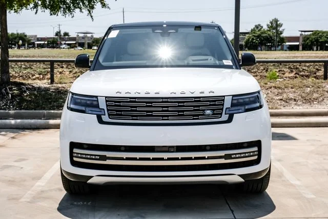2026 Land Rover Range Rover - Image 3