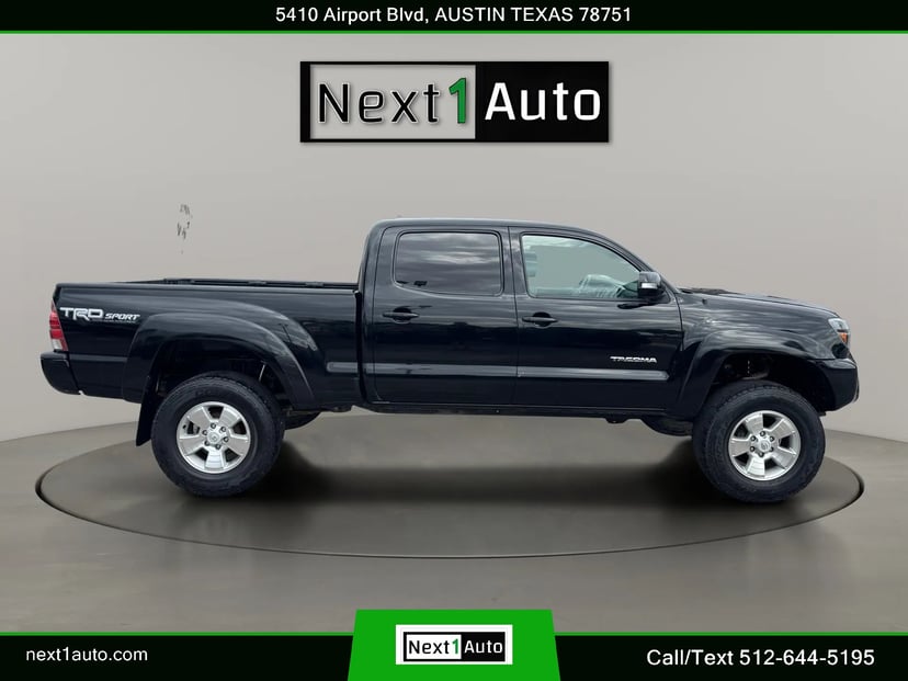 2015 Toyota Tacoma - Image 3