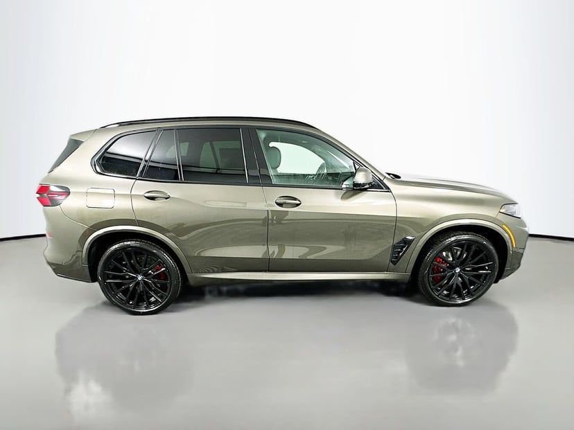 2026 BMW X5 - Image 2