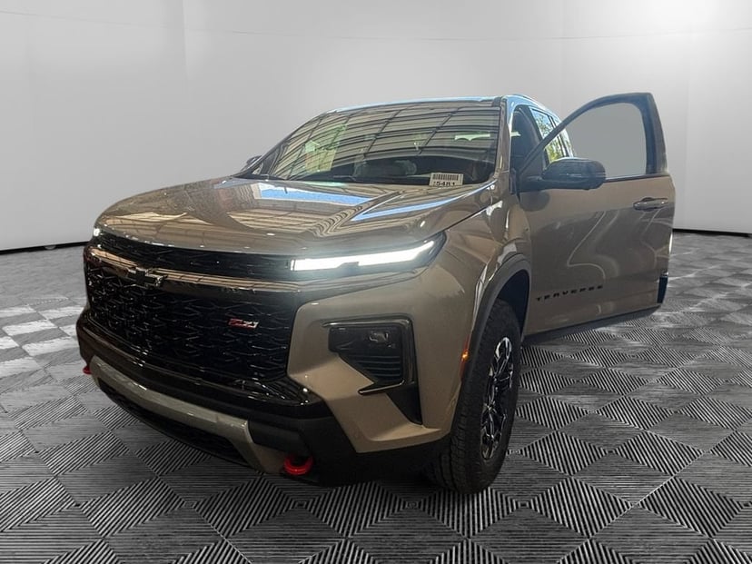 2027 Chevrolet Traverse - Image 1