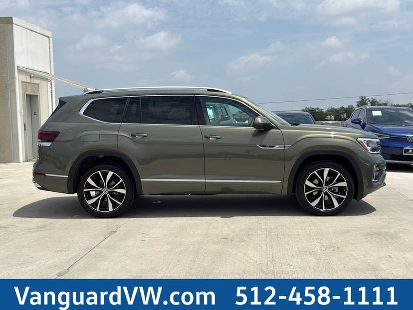 2026 Volkswagen Atlas - Image 3