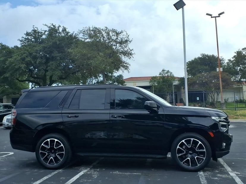 2023 Chevrolet Tahoe - Image 2