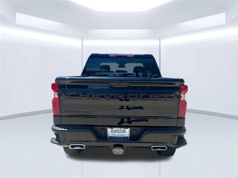 2026 Chevrolet Silverado 1500 - Image 1