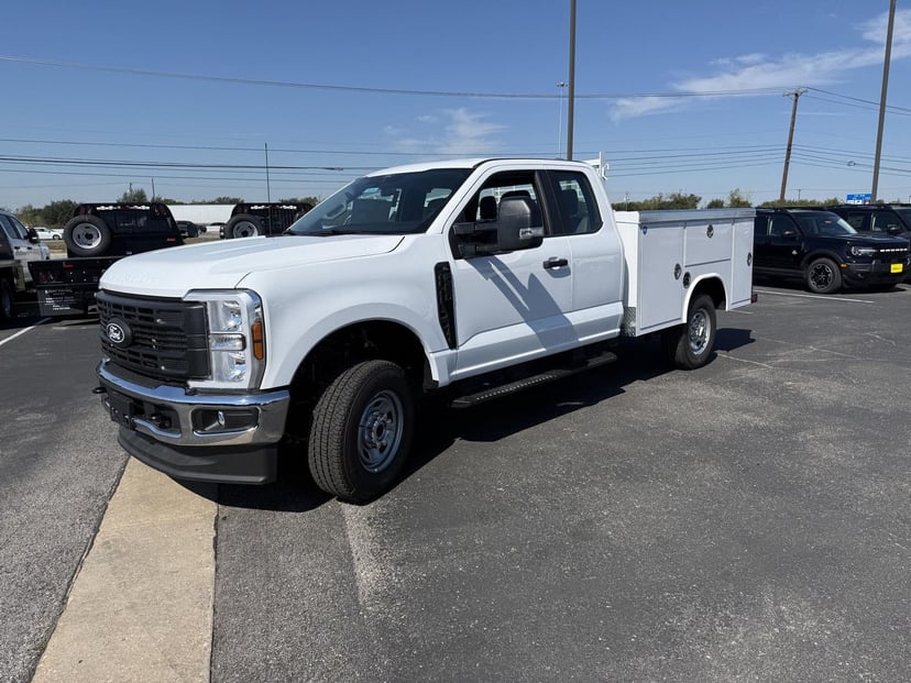 2027 Ford F-250 - Image 1