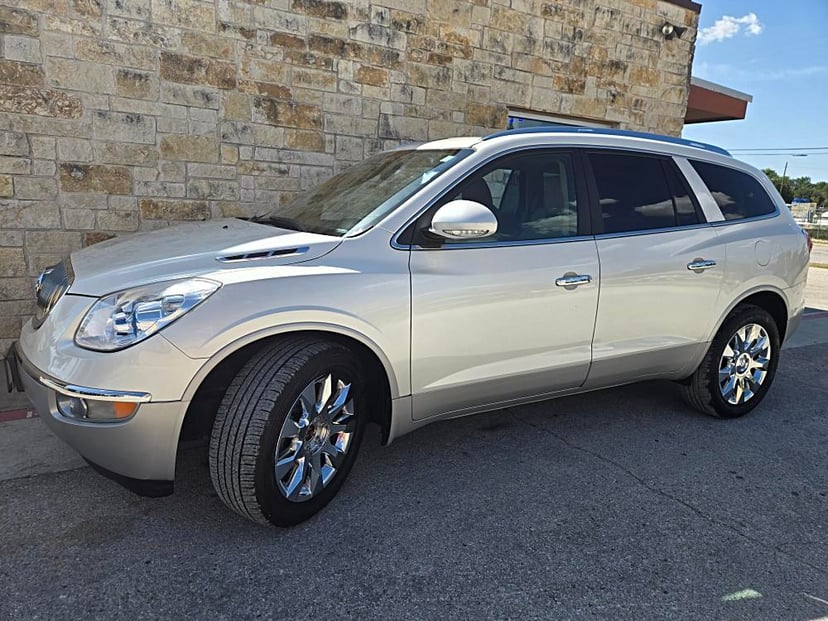 2012 Buick Enclave - Image 1