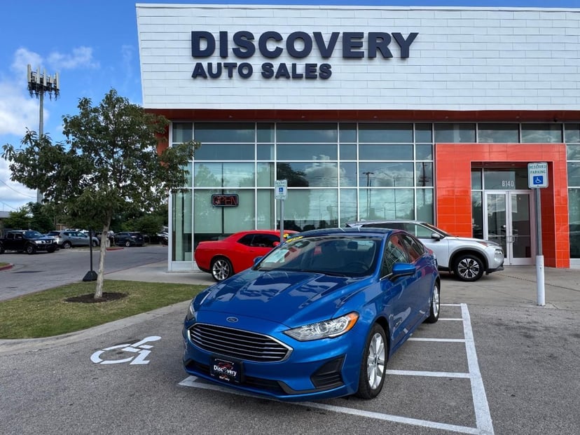 2019 Ford Fusion Hybrid - Image 1