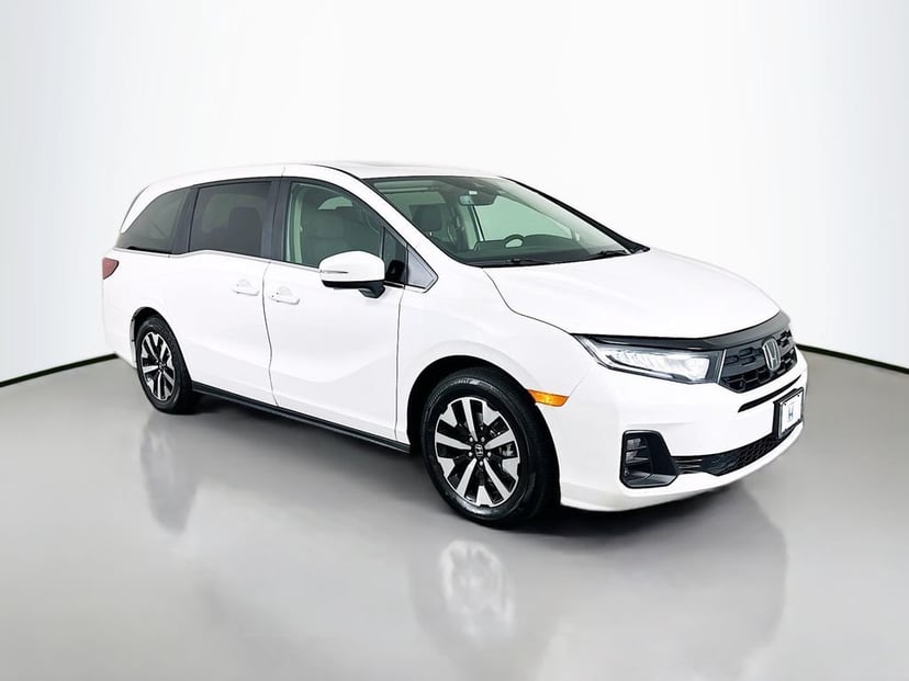 2026 Honda Odyssey - Image 2