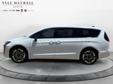 2027 Chrysler Pacifica - Preview 13