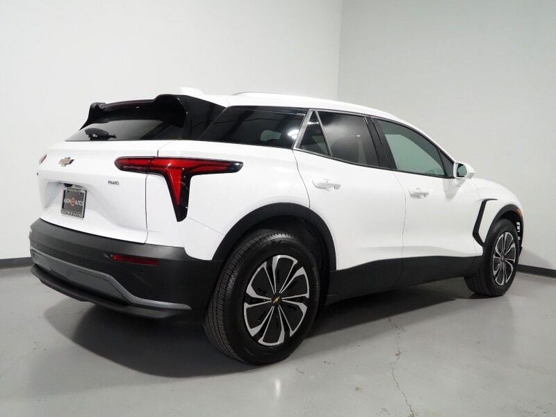 2024 Chevrolet Blazer EV - Image 2