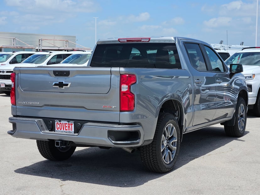 2026 Chevrolet Silverado - Image 3