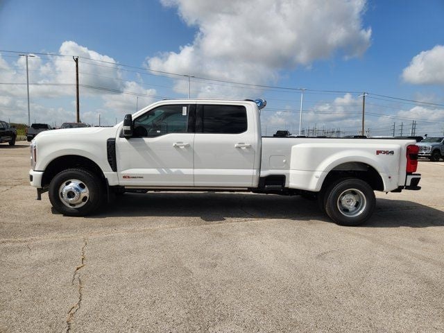 2026 Ford F-350 - Image 2