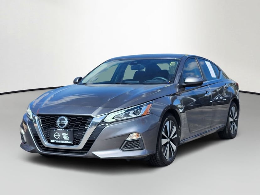 2022 Nissan Altima - Image 1
