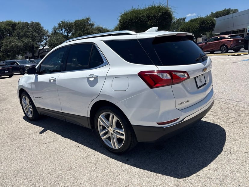 2018 Chevrolet Equinox - Image 2