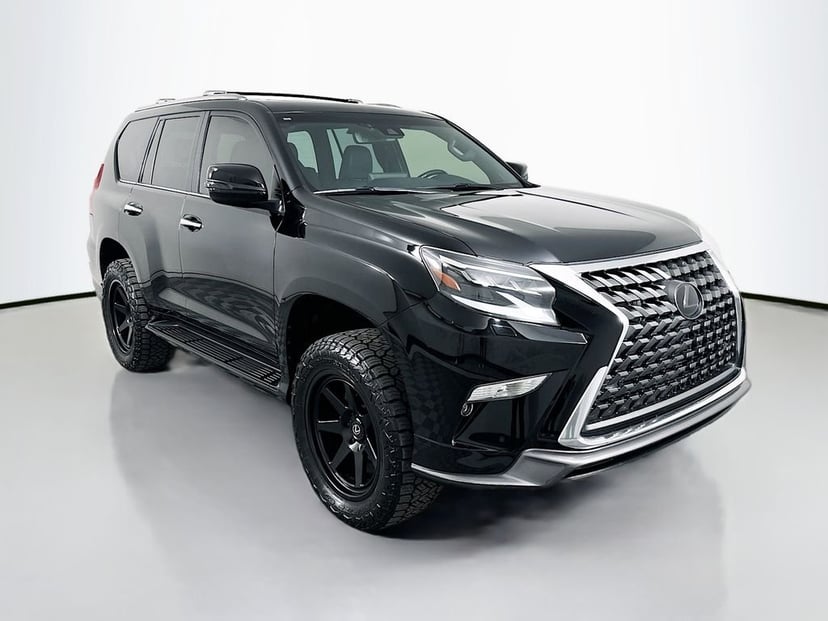 2022 Lexus GX - Image 2