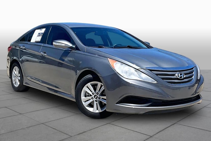 2014 Hyundai Sonata - Image 1
