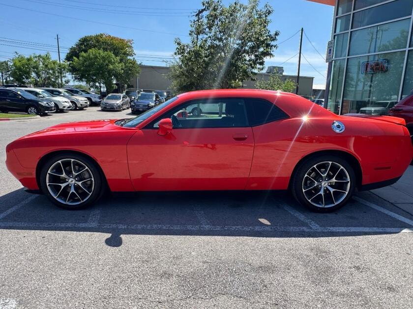 2022 Dodge Challenger - Image 2