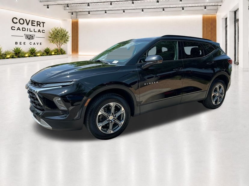 2024 Chevrolet Blazer - Image 2