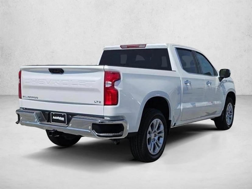 2025 Chevrolet Silverado - Image 3