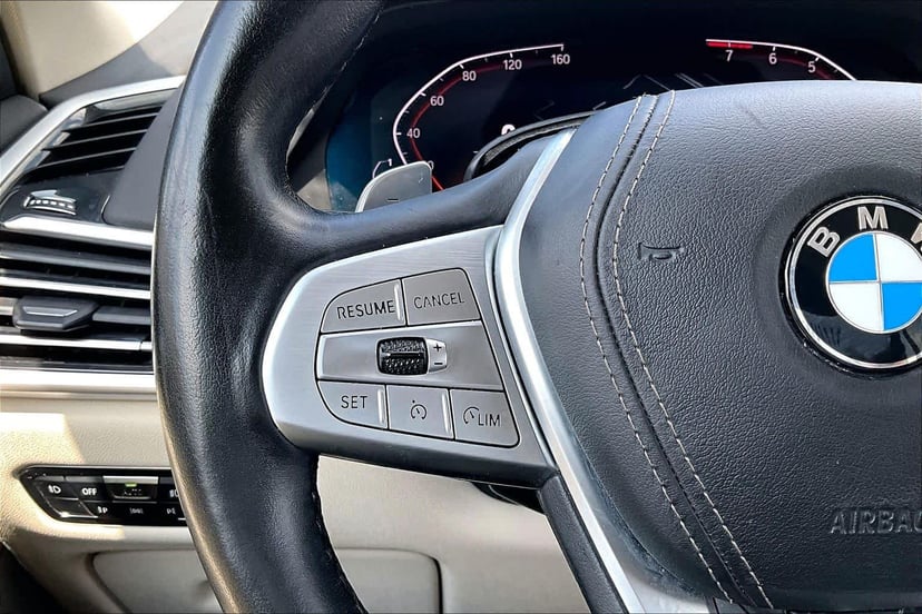 2020 BMW X7 - Image 3