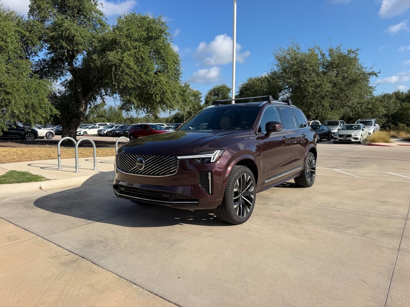 2025 Volvo XC90 - Image 1