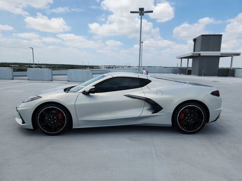 2021 Chevrolet Corvette - Image 2