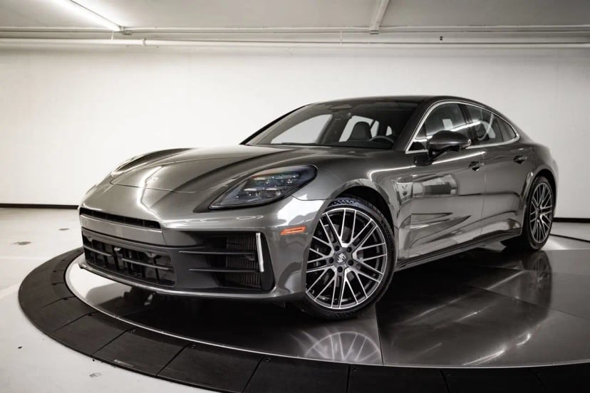 2026 Porsche Panamera - Image 1
