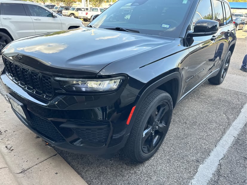 2024 Jeep Grand Cherokee - Image 1