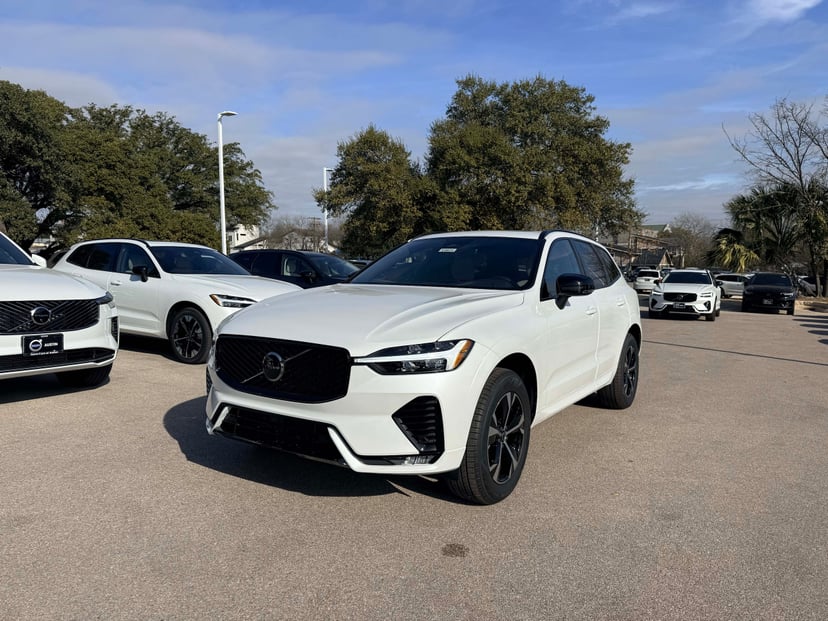 2026 Volvo XC60 - Image 1