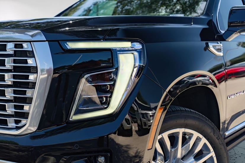 2026 GMC Yukon XL - Image 2
