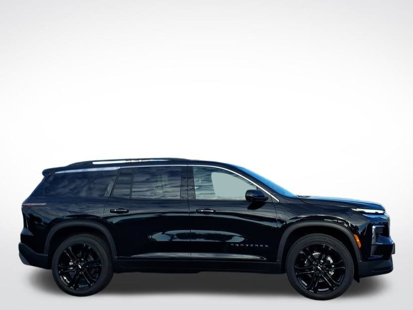 2027 Chevrolet Traverse - Image 1