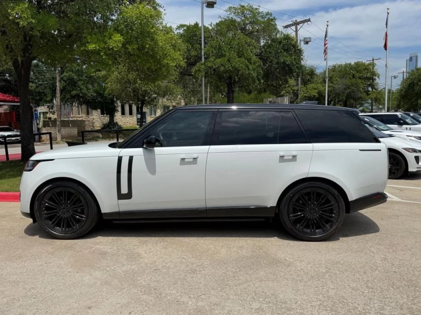 2026 Land Rover Range Rover - Image 1
