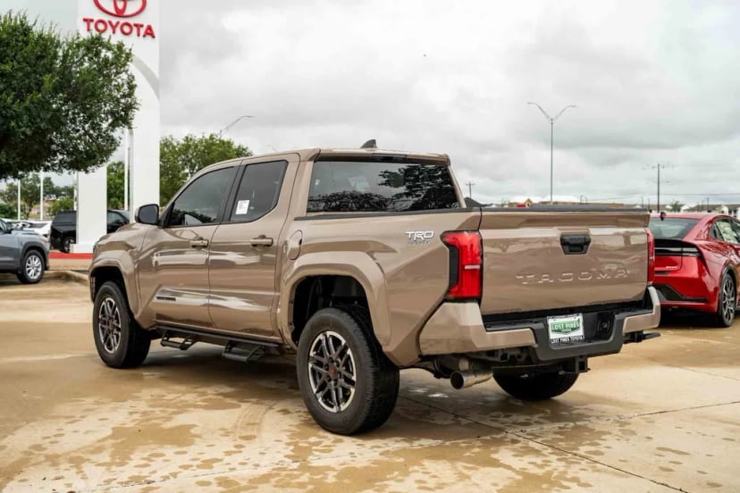 2026 Toyota Tacoma - Image 2