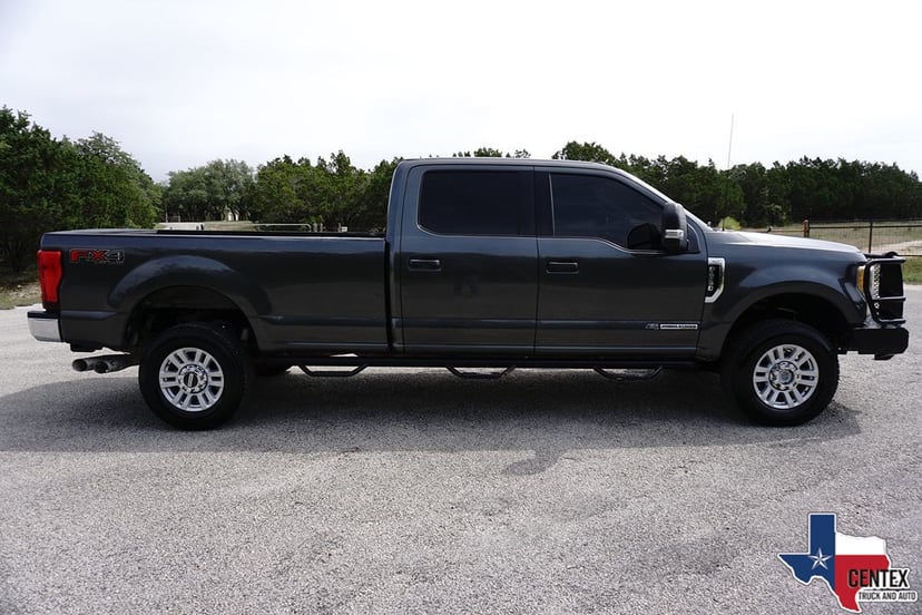 2017 Ford F-250 - Image 2