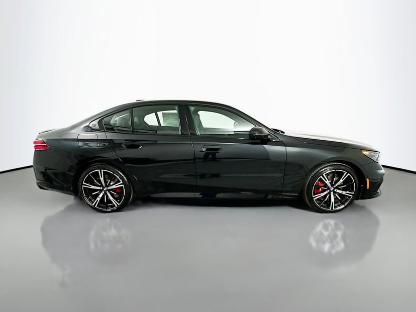 2027 BMW 5-series - Image 2
